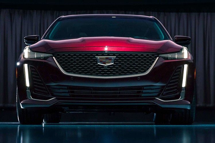 Dự kiến Cadillac CT5 sẽ được bán ra tại Mỹ vào cuối năm nay, xe sẽ được lắp ráp tại nhà máy Lansing Grand River của GM ở bang Michigan (Mỹ). Sau khi được bán ra, ‘’người kế nhiệm’’ CTS sẽ tăng sức cạnh tranh hơn với các đối thủ trong phân khúc xe sedan hạng sang cỡ trung như: Audi A6, BMW 5 Series, Lexus ES hay Mercedes-Benz E-Class.