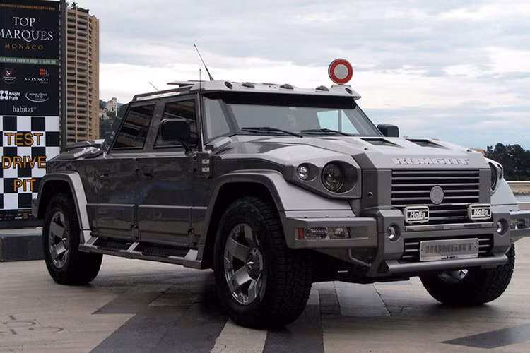 Đáng chú ý đầu tiên là mẫu xe chống đạn của hãng mang tên T-98 Kombat được bán với giá từ 225.000 USD. Tuy nhiên sau đó hãng đã thay thế T-98 hoàn toàn bằng mẫu Prombron và vẫn đang bán hiện nay.