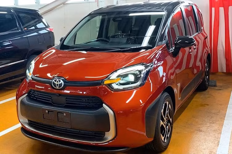 Toyota Sienta 2023 