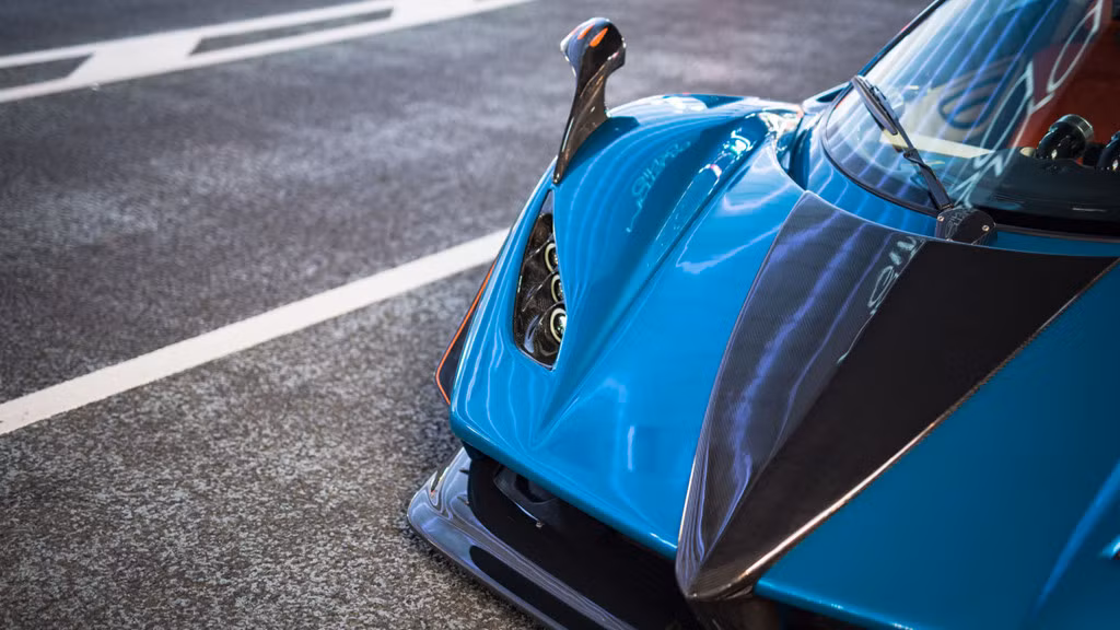 Yamada chia sẻ rằng anh ấy không hề có chủ đích độ chiếc Pagani Zonda. Cách đây 6 năm, Yamada mua chiếc Zonda và bắt đầu ''nghịch'' chiếc siêu xe này. Sau đó, anh bắt đầu độ nhiều chi tiết hơn và dần hoàn thiện siêu phẩm độc nhất này. Theo Yamada, đây sẽ là phiên bản cuối cùng của chiếc Zonda này, được lấy cảm hứng từ máy bay phản lực.