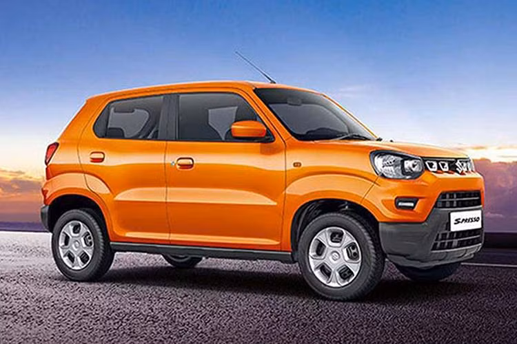 Được phát triển dựa trên cơ sở gầm bệ Heartect mới nhất của Suzuki, tương tự Swift thế hệ hiện tại, Suzuki S-Presso hoàn toàn mới có trọng lượng dao động từ 726 - 767 kg. Ngoài ra, xe còn sở hữu chiều dài 3.665 mm, rộng 1.520 mm, cao 1.549 mm với vành 13 inch/1.564 mm với vành 14 inch và chiều dài cơ sở 2.380 mm. 