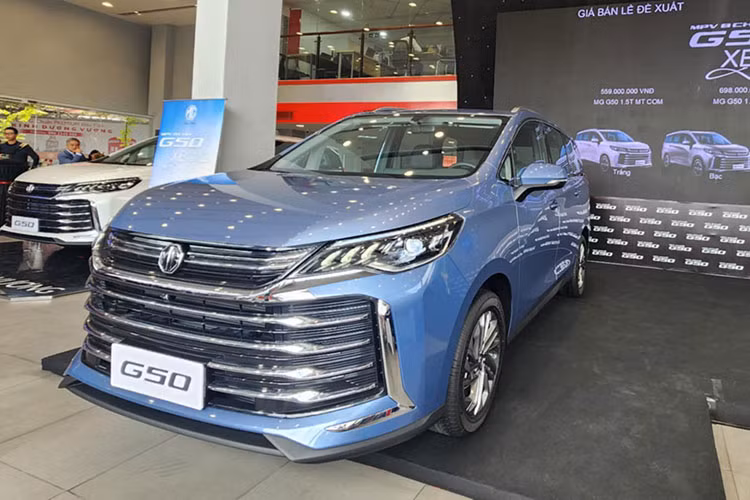 Phân khúc MPV tại Việt Nam tiếp tục được hâm nóng với cái tên MG G50 2025 mới, xe vừa chính thức ra mắt và công bố giá bán vào sáng nay 29/3/2025. Theo đại diện SAIC Việt Nam, đơn vị phân phối MG cho biết, mẫu MPV mới này được nhập khẩu về Việt Nam từ Trung Quốc.