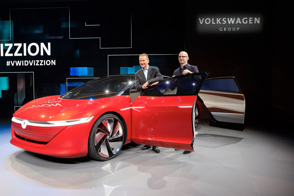 Hãng xe Volkswagen vừa chính thức công bố chiếc concept ID Vizzion. Mẫu xe này được trưng bày tại triển lãm Geneva Motor Show 2018. Volkswagen ID Vizzion mới là mẫu siêu sedan chạy điện hoàn toàn, nằm trong dòng xe điện ID của thương hiệu Đức, dự kiến bán ra vào năm 2022.