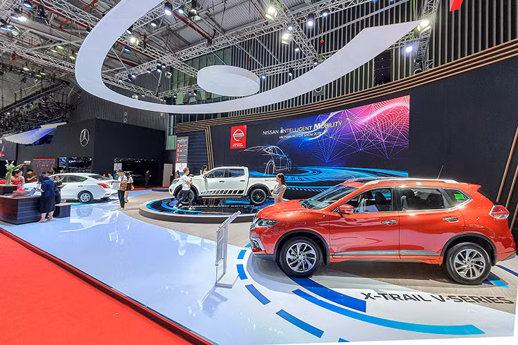 Đây cũng chính là định hướng mà tập đoàn Nissan toàn cầu đang theo đuổi nhằm mang tới cho khách hàng những trải nghiệm sau vô-lăng thú vị nhất. Trong khuôn khổ Vietnam Motor Show 2019 năm nay, Nissan Việt Nam mang tới trưng bày tại triển lãm 4 mẫu xe trọng điểm bao gồm X-Trail V-Series; Sunny XV-Premium; Terra...