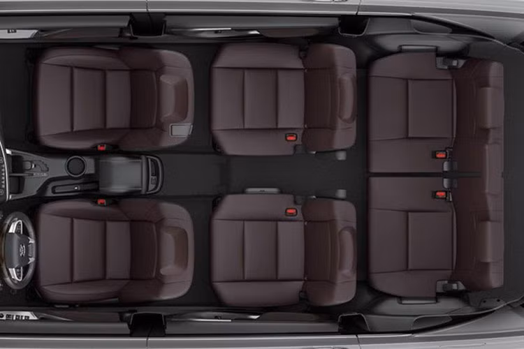 Theo tin đồn, Toyota Innova 2023 sẽ được phát triển dựa trên khung gầm liền khối TNGA mới thay vì hình thang như cũ. Nhiều khả năng xe sẽ có chiều dài 4.700 mm và chiều dài cơ sở 2.850 mm trong khi trọng lượng giảm 170 kg.