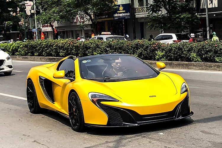 Cách đây 4 năm, giá xe McLaren 650S Spider tại Việt Nam khoảng hơn 16 tỷ đồng, nhưng hiện giá trị chiếc xe này vào khoảng gần 12 tỷ đồng.