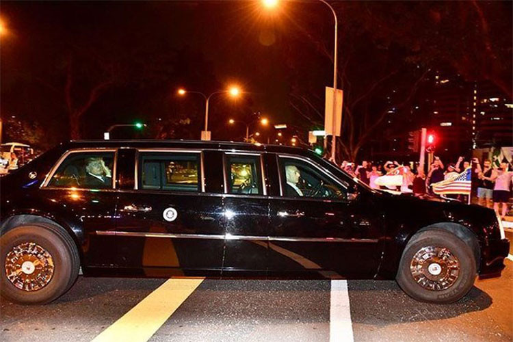 Rất khó có thể nhận diện được chiếc siêu xe Cadillac One nào chở Tổng thống Mỹ Donald Trump bên trong thông qua việc nhìn sơ qua, do chúng được thiết kế giống hệt nhau. Thường sẽ có vài chiếc Cadillac One xuất hiện trong các chuyến công du của Tổng thống Mỹ.