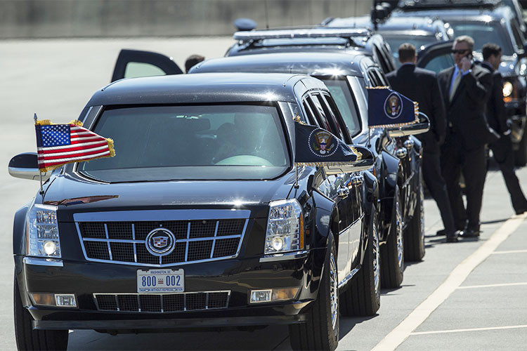 Tổng thống Mỹ Donald Trump đã đến Singapore tối chủ nhật 10/6, 2 ngày trước khi diễn ra Hội nghị Thượng đỉnh lịch sử Mỹ-Triều Tiên. Ngay sau khi hạ cánh, đoàn xe hộ tống và siêu xe Cadillac One mang tên The Beast "Quái thú" của Tổng thống Mỹ Donald Trump đã ngay lập tức tới khách sạn Shangri-La.