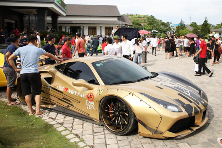 Trong hành trình Car Passion 2019, được biết tất cả các thành viên cầm lái siêu xe trong đoàn Hà Nội đã quyết định tham gia hết chặng đường cùng với các người bạn đam mê siêu xe tại TP HCM.