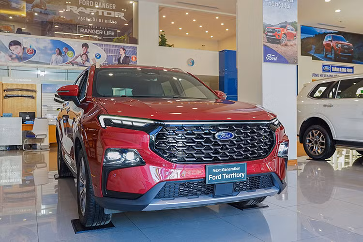 Oto lap rap Viet Nam dang ruc rich giam dan uu dai-Hinh-4