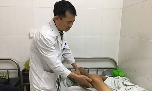 Chan tay bien dang, mat het chuc nang vi can benh tuong cua nha giau