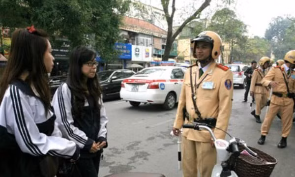 Se mien phi truoc ba cho xe may dien den 30/6/2016-Hinh-2