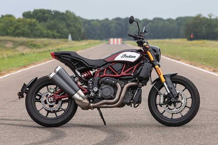Mới đây, sự ra mắt của mẫu Flat Tracker "chúa" với cái tên Indian FTR 1200 mới đã làm nhiều fan trên thế giới phát cuồng bởi thiết kế đỉnh cao cho đến hàng loạt công nghệ được giới thiệu trên mẫu xe này.