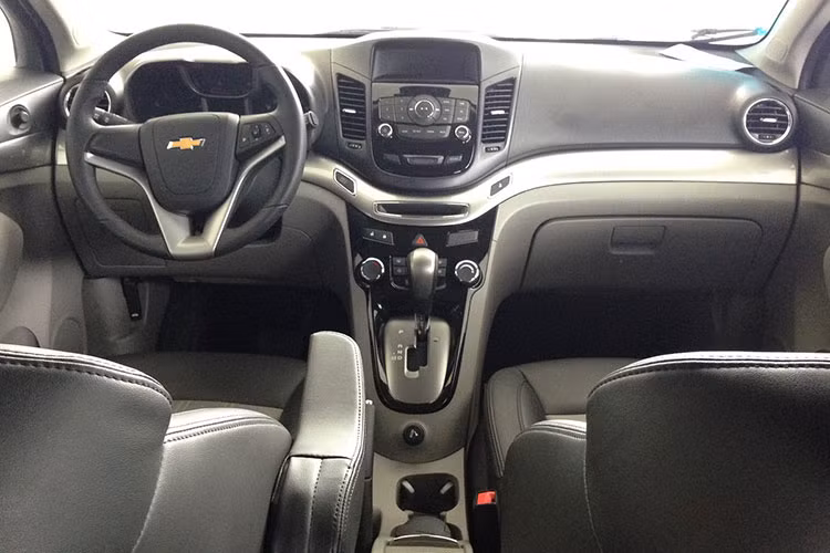 Ngoài ra, việc nút khởi động bị kẹt cũng có thể ảnh hưởng tới hoạt động của hệ thống trợ lực lái và trợ lực phanh, khiến người lái phải tác dụng một lực lớn hơn bình thường khi sử dụng hệ thống lái và hệ thống phanh trong quá trình điều khiển xe.