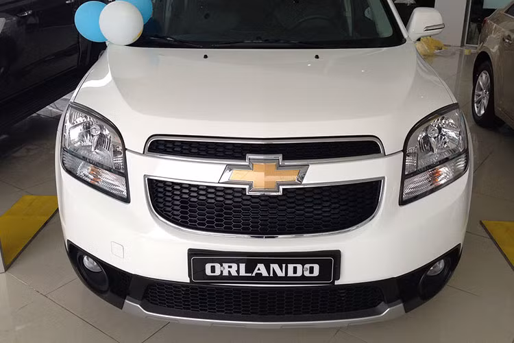 Cuộc triệu hồi được thực hiện là để kiểm tra, khắc phục triệt để hiện tượng kẹt nút khởi động xe trên Chevrolet Orlando. Theo đó, Nguyên nhân của cuộc triệu hồi là do khi lắp ráp nẹp táp-lô, công nhân có thể thao tác sai thứ tự lắp ráp khiến nẹp táp-lô chịu lực xoắn, dẫn đến khe hở giữa nẹp táp lô và nút khởi động bị lệch về một phía.