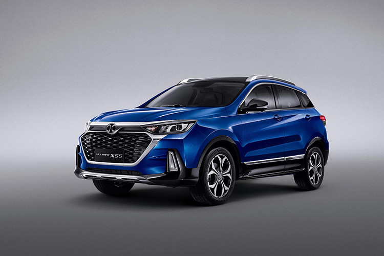 Giá xe BAIC X55 được cho là sẽ nằm ở mức dưới 600 triệu đồng đã gồm trước bạ, đây sẽ là đối thủ đáng gờm với Hyundai Kona chứ không phải Tucson. Giá Kona từ hơn 600 triệu đồng, chưa gồm trước bạ.
