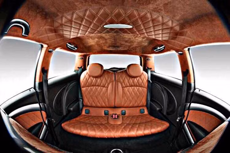 Theo như chủ xe tiết lộ, việc độ nội thất gần như thay thế hoàn toàn nguyên bản của nhà sản xuất. Hiện quá trình làm mới lại chiếc xe Kia Morning này đã đi được 80%, các chi tiết cuối cùng đang dần được xưởng độ hoàn thiện để có thể về tay chủ nhân trong thời gian sớm nhất.