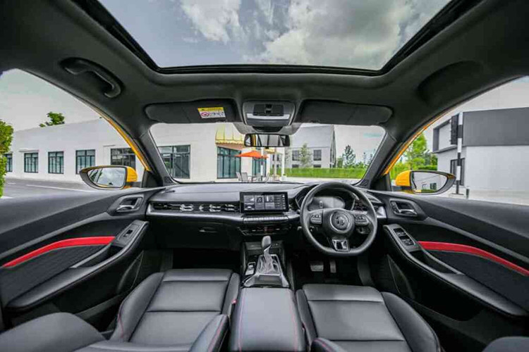 Thông số cụ thể của động cơ mới trên MG3 2024 chưa được công bố. Tuy nhiên, theo tin đồn, xe sẽ dùng hệ truyền động hybrid giống MG VS hiện đang bán ở thị trường Thái Lan với công suất tối đa 130 kW (khoảng 174 mã lực).