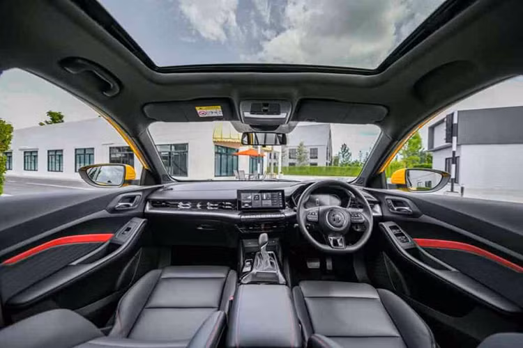 Thông số cụ thể của động cơ mới trên MG3 2024 chưa được công bố. Tuy nhiên, theo tin đồn, xe sẽ dùng hệ truyền động hybrid giống MG VS hiện đang bán ở thị trường Thái Lan với công suất tối đa 130 kW (khoảng 174 mã lực).