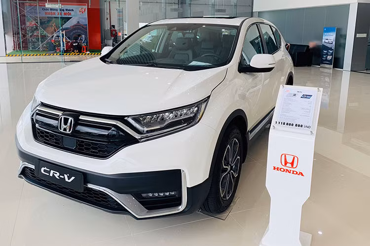 Dai ly Viet don kho Honda CR-V, manh tay giam toi 150 trieu dong