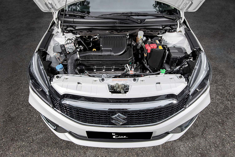 Tại Việt Nam, Suzuki Ciaz vẫn sẽ đối đầu với các tên tuổi đáng gờm như Toyota Vios, Hyundai Accent, Honda City, Kia Soluto và Mitsubishi Attrage... Với giá bán từ 529 triệu đồng, Ciaz ngang ngửa phiên bản cỡ trung của Vios và City, đồng thời tương ứng mức giá các phiên bản cao cấp của những mẫu xe khác, nhưng lại đắt hơn Kia Soluto từ 369 triệu đồng. 