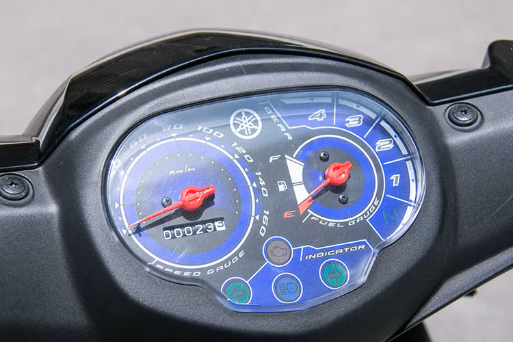 Ở nhóm xe máy số phổ thông có dung tích xy lanh từ 100 - 125cc tại thị trường Việt Nam hiện có rất nhiều cái tên. Trong đó, Honda có các sản phẩm như Future, Blade, Wave Alpha; SYM có Galaxy, Star 12, Angle; Yamaha có Jupiter Fi, Sirius Fi... 