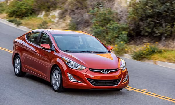 Hyundai ra mat Elantra 2016 hoan toan moi gia 375 trieu dong