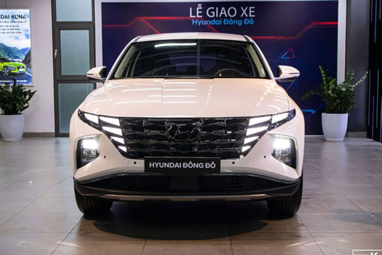 Hyundai Tucson giam 191 trieu tai Viet Nam. 