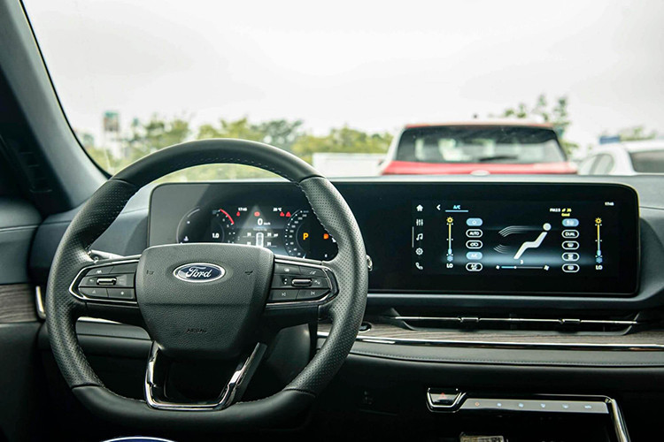 Gia xe Ford Territory hien chi con tu 799 trieu dong tai Viet Nam-Hinh-2