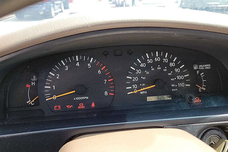 Bắt đầu từ khoảng tháng 1 đầu năm nay, cuộc khủng hoảng chip bán dẫn toàn cầu hiện vẫn chưa có dấu hiệu kết thúc. Nguyên nhân của cuộc khủng hoảng này là do nhu cầu mua xe của người tiêu dùng tăng trở lại sau ảnh hưởng của đại dịch Covid-19 khiến các công ty sản xuất chip không kịp "trở tay".