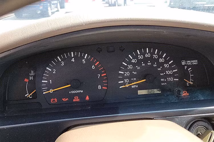 Bắt đầu từ khoảng tháng 1 đầu năm nay, cuộc khủng hoảng chip bán dẫn toàn cầu hiện vẫn chưa có dấu hiệu kết thúc. Nguyên nhân của cuộc khủng hoảng này là do nhu cầu mua xe của người tiêu dùng tăng trở lại sau ảnh hưởng của đại dịch Covid-19 khiến các công ty sản xuất chip không kịp "trở tay".