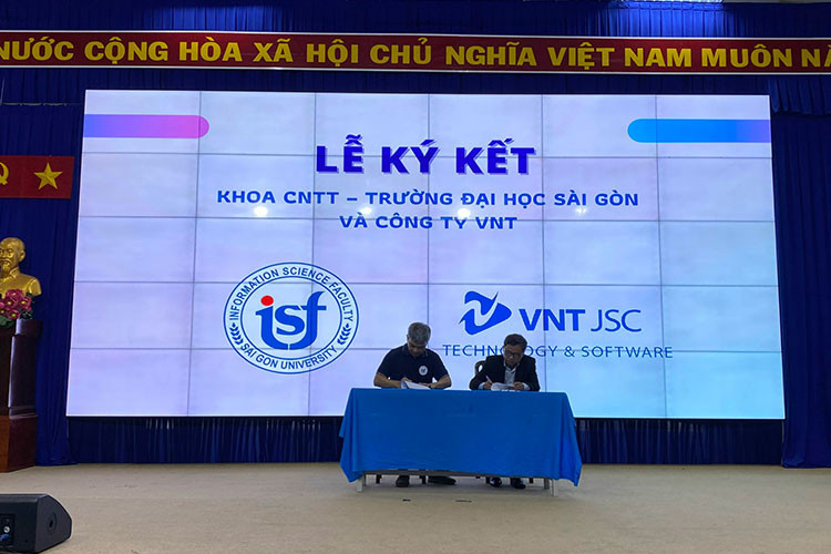 Dai hoc Sai Gon chao don tan sinh vien va ke hoach dao tao moi-Hinh-2