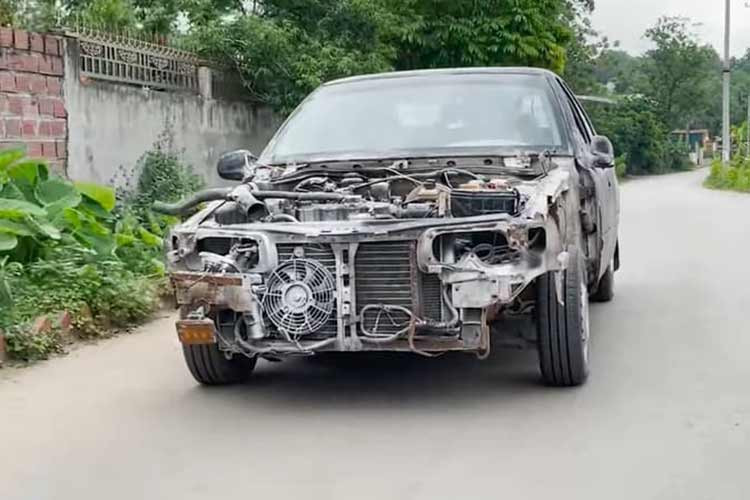 Sau thành công của nhiều chiếc siêu xe tự chế, nhóm bạn trẻ đến từ Quảng Ninh lại càng chăm chút và đầu tư cho các sản phẩm sau này của nhóm. Điển hình như chiếc Pagani Huayra chế tạo từ Toyota cũ mà Nhết TV mới hoàn thành. 