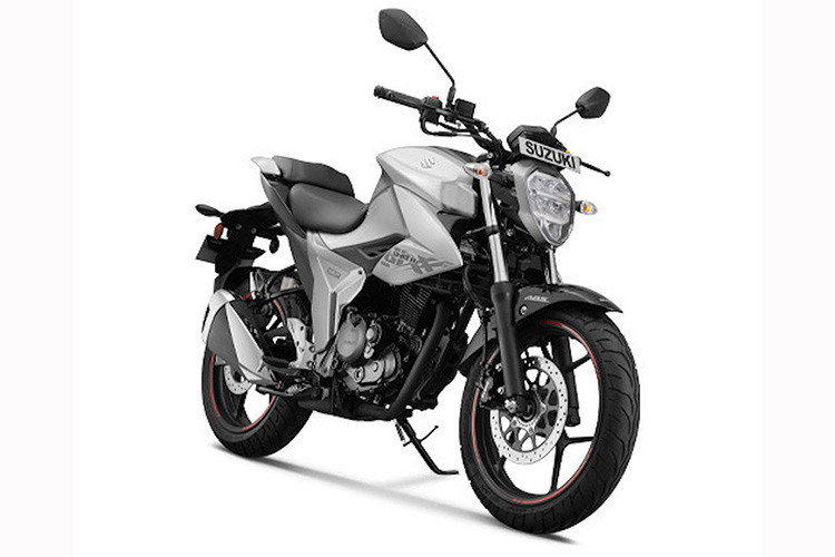 Dù được ưa chuộng bởi mức giá rẻ, tuy nhiên mẫu xe môtô Suzuki Gixxer 155 vẫn còn các nhược điểm như chỉ sử dụng chế hoà khí thay vì hệ phun xăng điện tử hay thiết kế khá "lành". Chính vì vậy sau 5 năm trên thị trường, mẫu xe này vừa được Suzuki tái thiết kế hoàn toàn vỏ ngoài và nâng cấp trang bị.