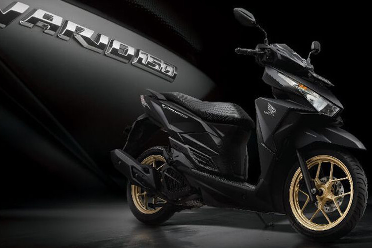 Tại Indonesia, giá xe Honda Vario 150 mới được công bố ở mức 22,5 triệu Rupiah (tương đương 37 triệu đồng). Trong khi đó Honda Vario 125 2018 có giá khởi điểm 19,1 triệu Rupiah (tương đương 31,5 triệu đồng).