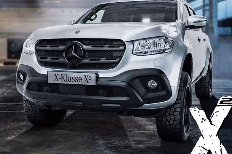 Mercedes-Benz X-Class và Nissan Navara hoàn toàn khác biệt nhau từ thiết kế, động cơ đến khả năng vận hành. Hãng xe sang Mercedes-Benz đã đầu tư nhiều công sức vào việc mang đến vẻ độc đáo và không giống bất kỳ đối thủ nào trong phân khúc xe bán tải cho X-Class.