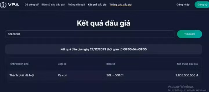 Bien “sieu VIP” 30L-000.01 cua Ha Noi chot gia hon 2,8 ty sau 30 phut