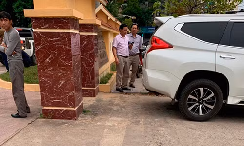 Pho giam doc ke phut chop nhoang thung ton ho so du thau bi cuop-Hinh-2