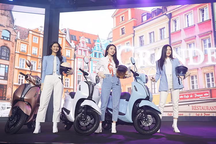 Yamaha khuay dong thi truong Viet voi xe ga Grande Hybrid 2022-Hinh-2