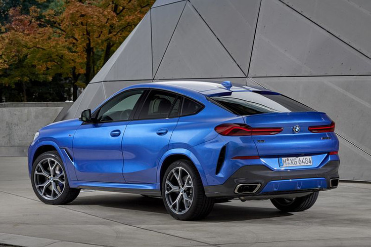 Kể từ khi ra mắt, BMW X6 luôn buộc các đối thủ truyền kiếp như Mercedes-Benz và Audi phải nhanh chóng đưa ra các "quân bài chủ lực" để đối trọng, trong đó nổi bật với những cái tên như GLE Coupe hay Q8. Và dĩ nhiên, cuộc chơi crossover lai coupe không chỉ xuất hiện ở Đức mà còn lan rộng ra các nhà sản xuất xe hơi lớn khác.