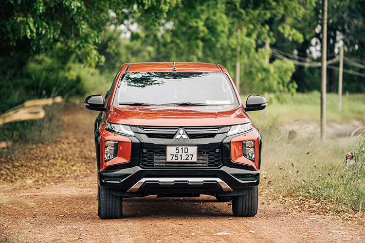 Dù tăng cường kích cầu bằng chương trình ưu đãi, giảm giá nhưng doanh số của Misubishi Triton vẫn lao dốc khi chỉ có 164 xe giao đến tay khách hàng, thấp hơn nhiều so với 232 xe bán ra trong tháng 7. Cộng dồn từ đầu năm đến nay, doanh số Misubishi Triton đạt 1367 xe.