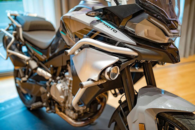 Sau khi ra mắt tại Trung Quốc và một số thị trường Châu Âu, mới đây mẫu xe môtô CFMoto 800MT đã chính thức đặt chân đến thị trường Đông Nam Á, cụ thể là Philippines.