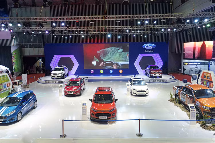 Theo đại diện Ford Việt Nam cho hay, hãng đang tiến hành hàng loạt các thử nghiệm về công nghệ kết nối và tự hành để giúp các tài xế di chuyển thông minh hơn trong cuộc sống thường ngày. Bằng việc nghiên cứu các hành vi và thói quen sử dụng, cùng với các công nghệ hỗ trợ người lái Ford đã và đang giới thiệu nhiều gói công nghệ thông minh vào từng dòng xe để đáp ứng tốt nhất các nhu cầu của khách hàng.