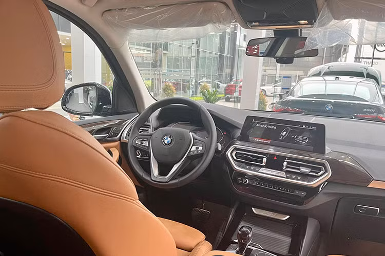 Dai ly bat ngo giam toi 90 trieu dong cho xe SUV BMW X3-Hinh-2