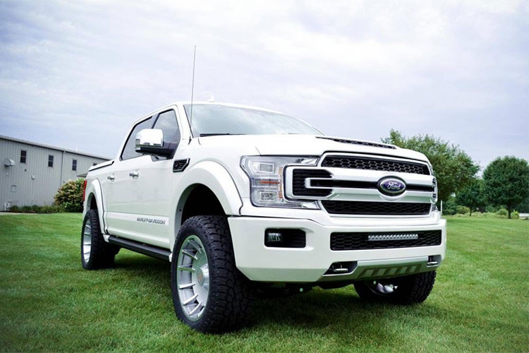 Theo dự đoán, những chiếc siêu bán tải Ford F-150 Harley-Davidson dường như sẽ được đưa vào sản xuất và bán ra thị trường. Phiên bản sản xuất sẽ có ngoại hình giống với mẫu concept, nhưng sẽ chỉ trang bị lốp đa địa hình 22 inch thì vì 35 inch như mẫu thiết kế.