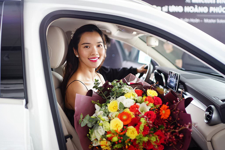 Mercedes-Benz GLC 250 4Matic mới vẫn có các chế độ lái gồm Comfort, Eco, Sport, Sport+ và Individual. Tuy nhiên, trên bản nâng cấp này, dòng xe Mercedes-Benz GLC 250 4Matic đã bị cắt đi tuỳ chọn gói Off-Road với 4 chế độ vận hành, dành cho đường trơn trượt, đường gồ ghề, đường dốc và kéo thùng phía sau. 