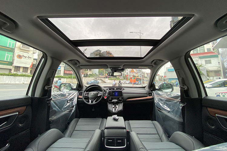 Honda CR-V Vin 2023 tai Viet Nam giam gia, ha sau 150 trieu dong-Hinh-2