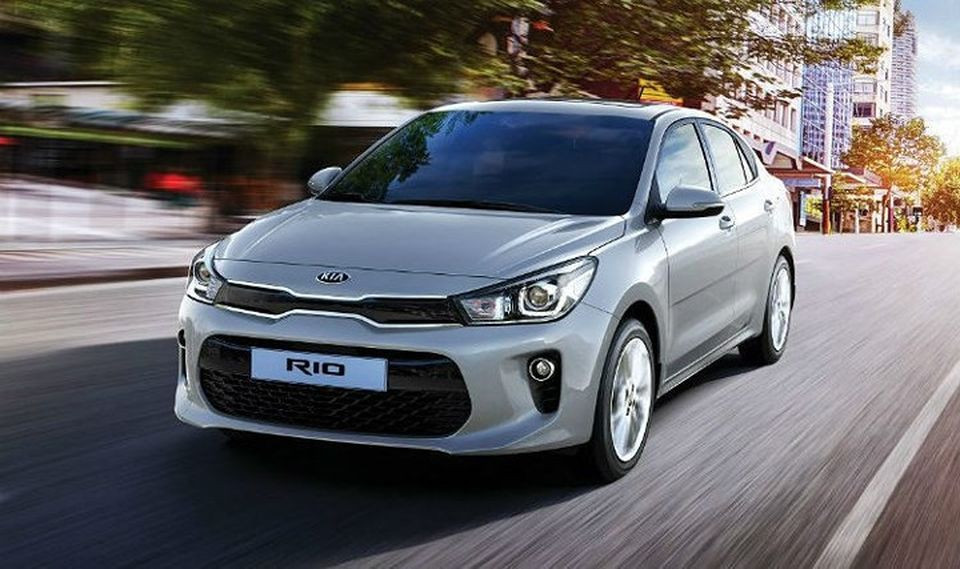 Kia Rio 2018: Xe được được trang bị động cơ bốn xi-lanh, dung tích 1.6L, sản sinh công suất 130 mã lực và mô-men xoắn 161Nm, đi kèm với hộp số tự động 6 cấp.