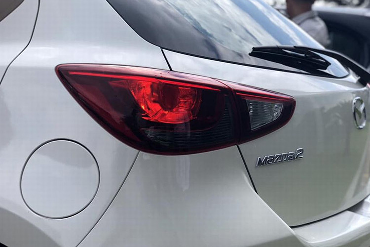 Động cơ tạo ra công suất tối đa 109 mã lực tại tua máy 6.000 vòng/phút và mô-men xoắn cực đại 141 Nm tại tua máy 4.000 vòng/phút. Sức mạnh được truyền tới cầu trước thông qua hộp số tự động 6 cấp.