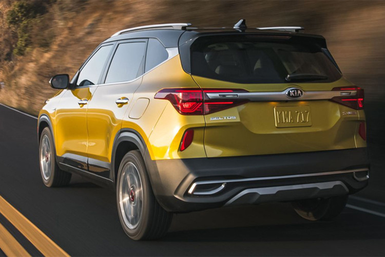 Tại thị trường Đông Nam Á, mẫu xe mới này sở hữu khoang hành lý của có thể tích là 685 lít khi dựng hàng ghế sau và lên đến 1.758 lít nếu gập hàng ghế sau xuống, dự tính khi lắp ráp tại Việt Nam nó cũng không thay đổi nhiều so với phiên bản đang bán ra tại nước bạn. 